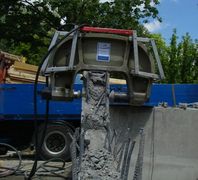 beton roppantás betonroppantó géppel